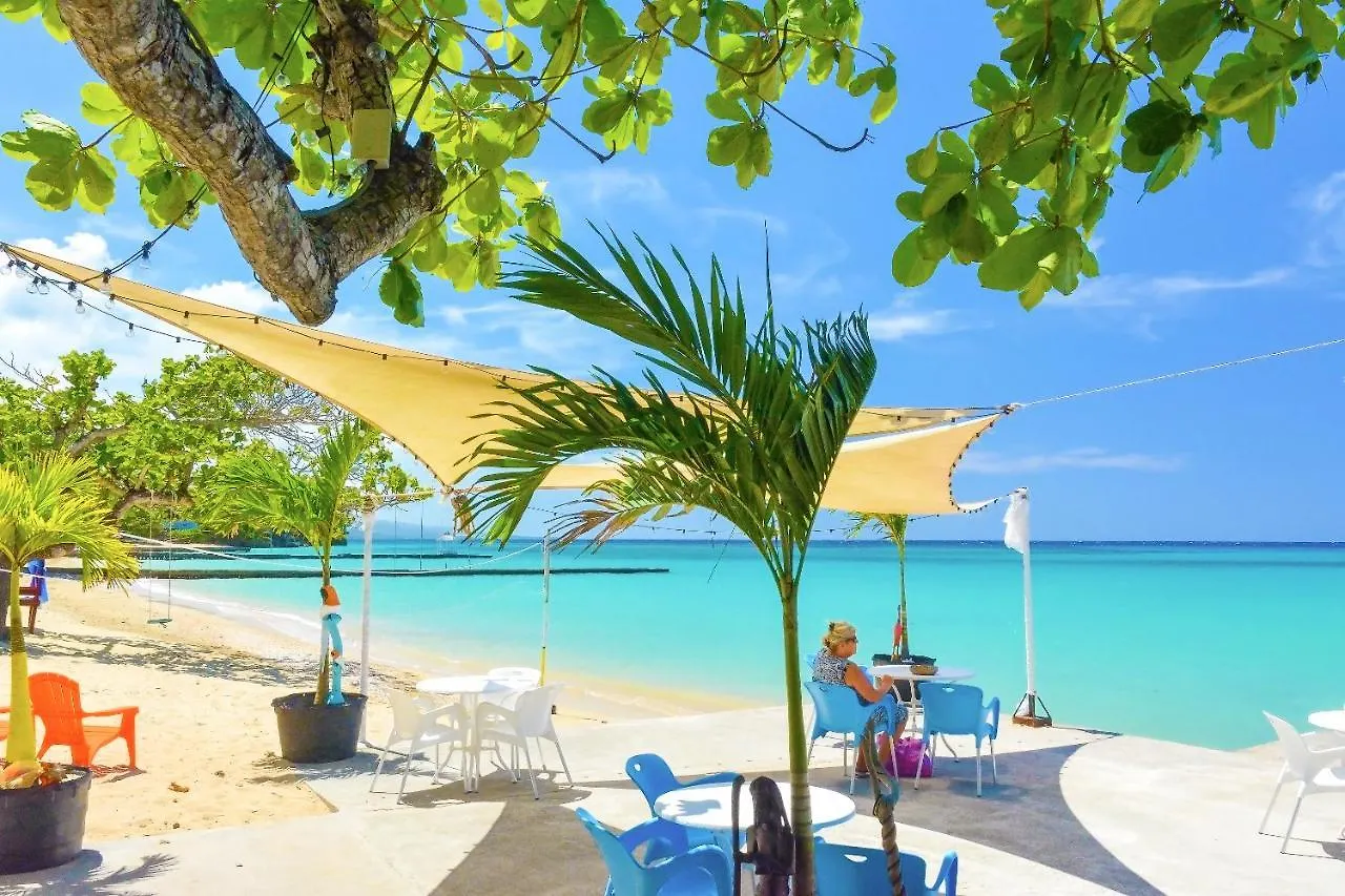 Sand And Tan Beach Hotel Ocho Rios 4*,  Jamaica