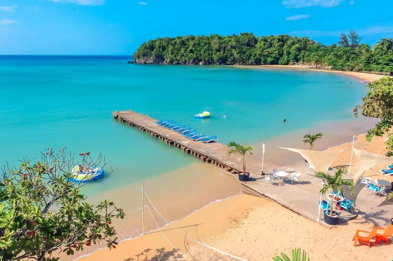 Sand And Tan Beach Hotel Ocho Rios 4*,